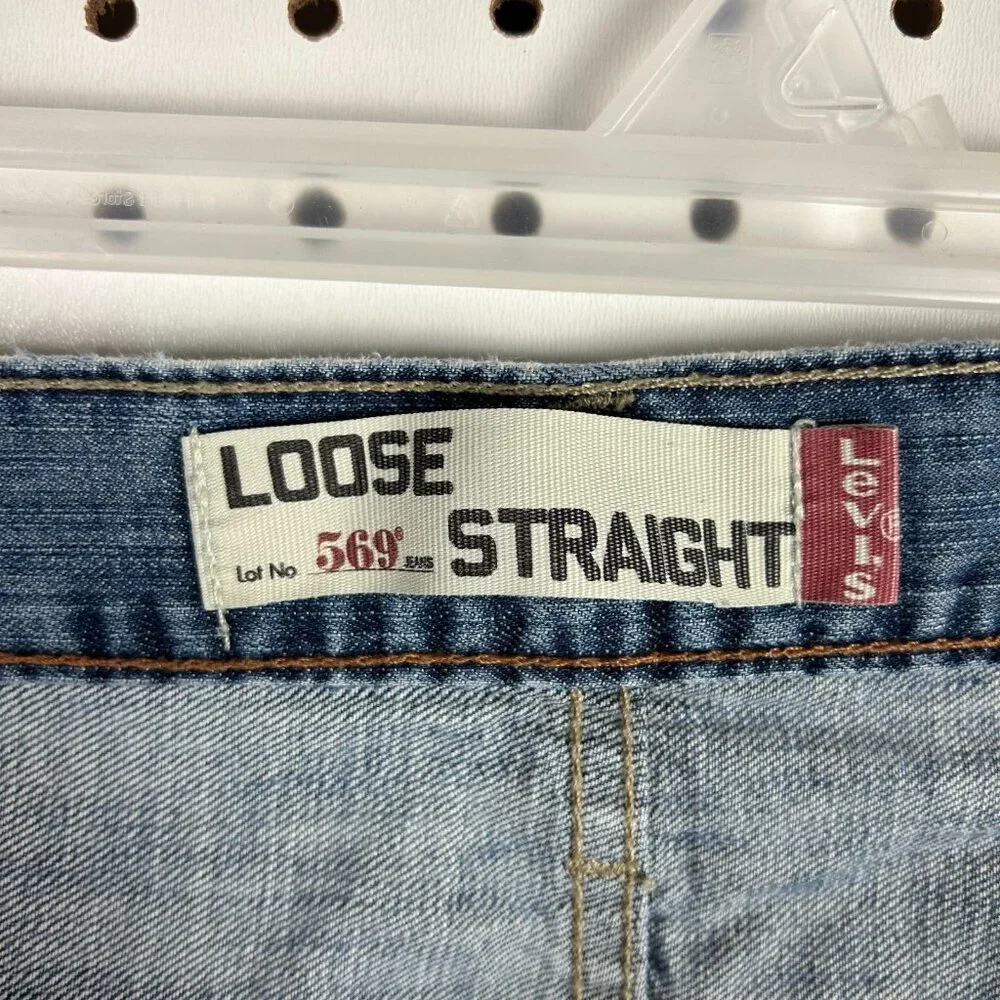 Levi's 569 Loose Straight Jean Shorts Size 36 Streetwear Skater Baggy Distressed - Picture 6 of 8